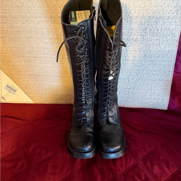 “VINTAGE” DESTROY ,PLATFORM LACE UP TALL BLACK LEATHER RETRO  BOOTS Size 8.5 Y2K - Picture 6 of 11